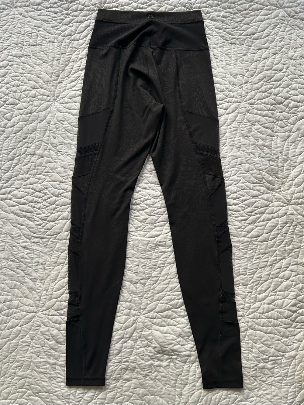 Lululemon Run Inspire Crop Leggings Black Textured Panel Mesh Good Condition - Picture 4 of 10